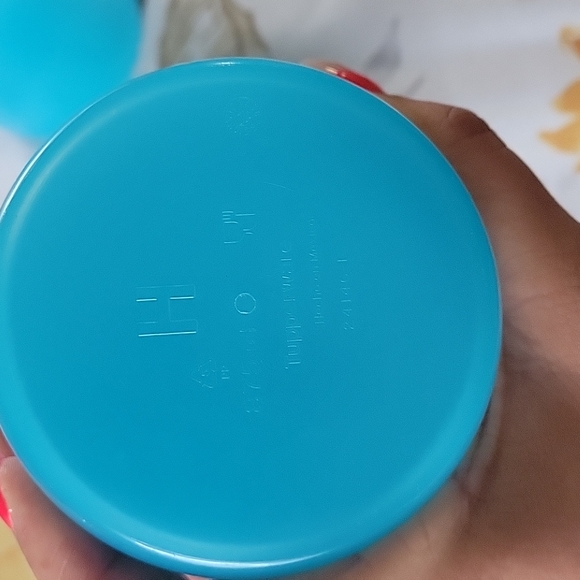 2 cups with lids - Picture 3 of 3